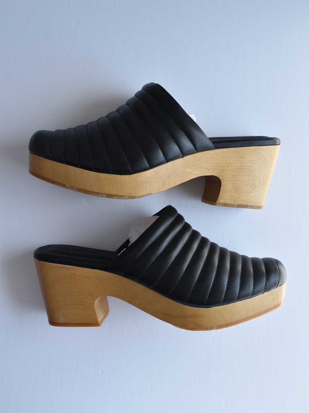 NEW Beklina Lego Ribbed Clogs Black Size 10